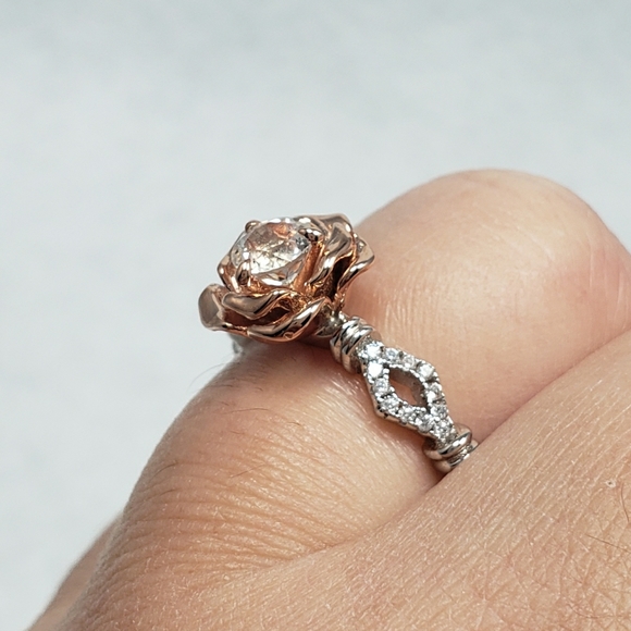 HOST PICK🌹Sterling & 18k 0.5ct Natural Topaz Ring - Picture 8 of 8